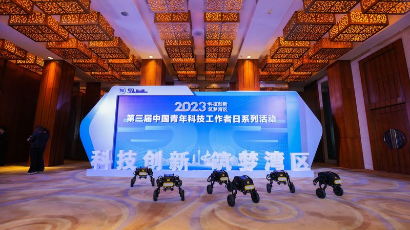 边缘计算硬件定制：构建智能时代的基石**